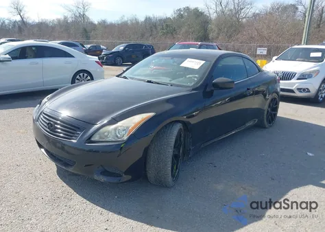2010 Infiniti G37 z USA, uszkodzony, nr VIN JN1CV6FE8AM353068